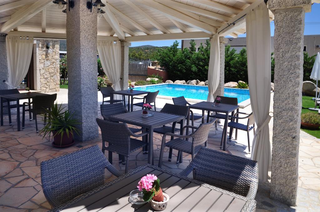 Affittacamere B&B La Villa Dei Graniti Villasimius Exteriör bild