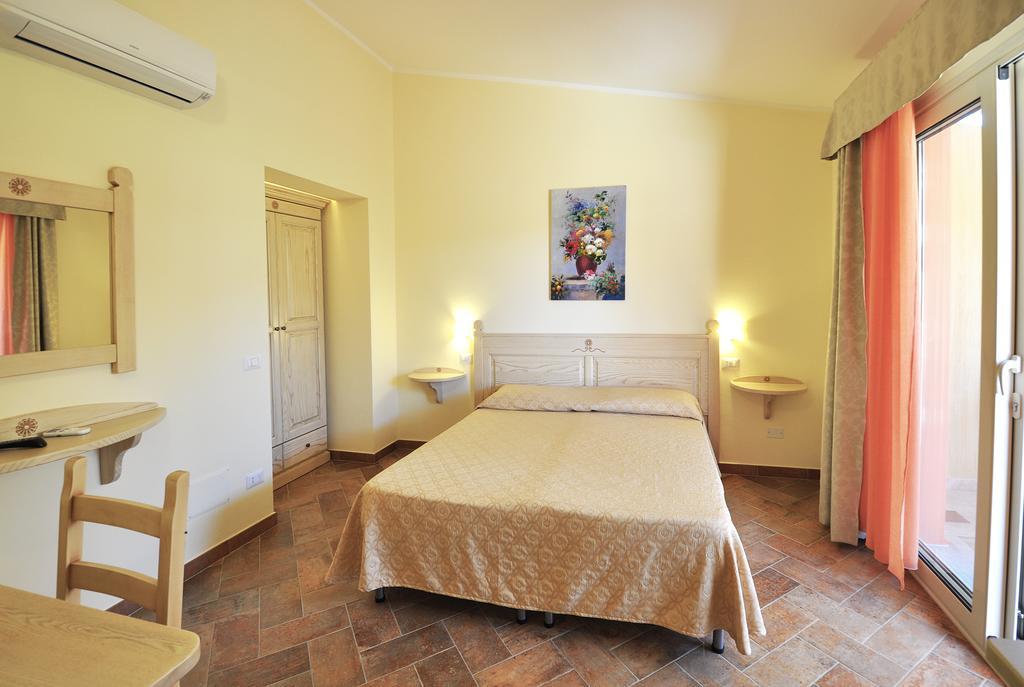 Affittacamere B&B La Villa Dei Graniti Villasimius Rum bild