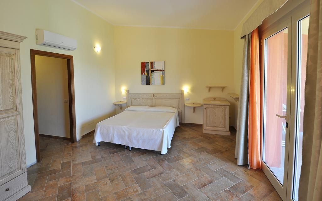 Affittacamere B&B La Villa Dei Graniti Villasimius Rum bild