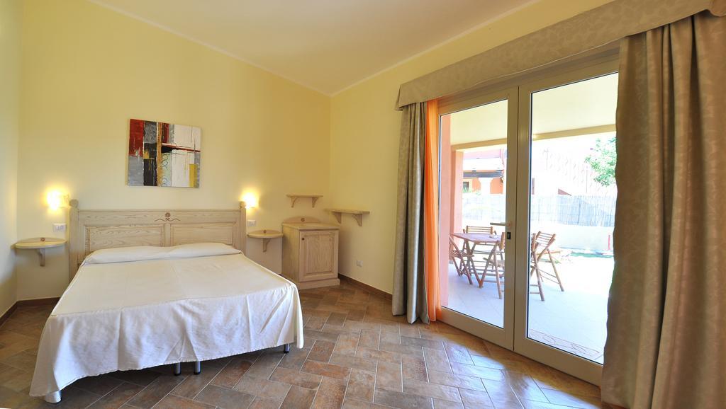 Affittacamere B&B La Villa Dei Graniti Villasimius Rum bild