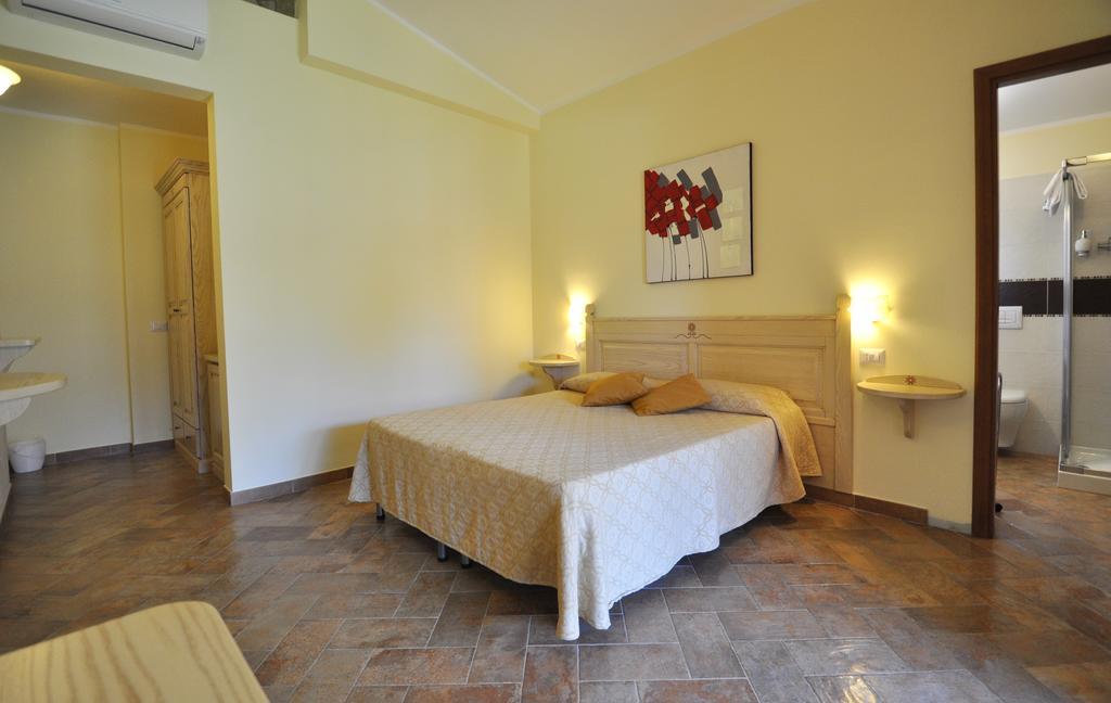 Affittacamere B&B La Villa Dei Graniti Villasimius Rum bild