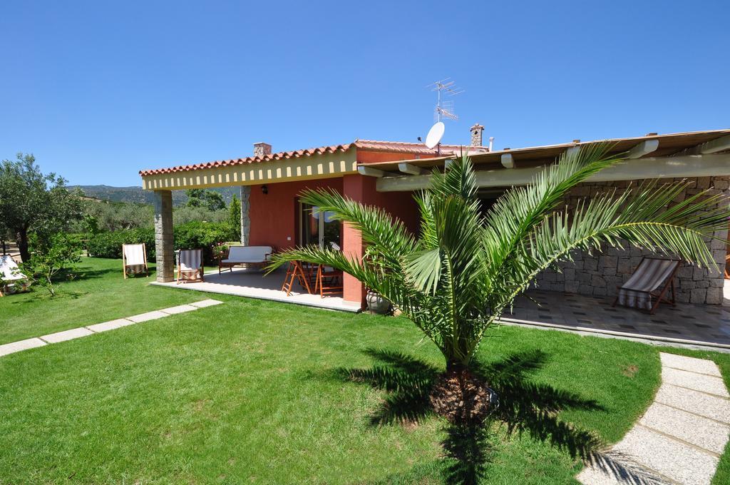 Affittacamere B&B La Villa Dei Graniti Villasimius Exteriör bild