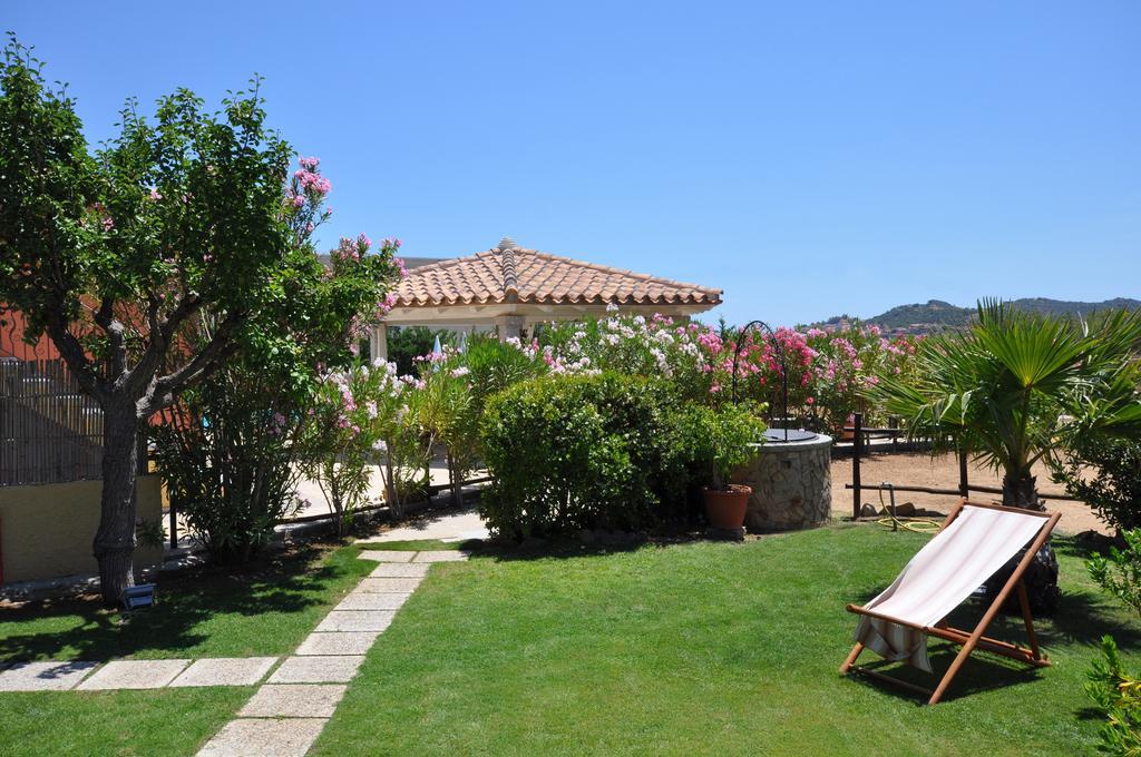 Affittacamere B&B La Villa Dei Graniti Villasimius Exteriör bild