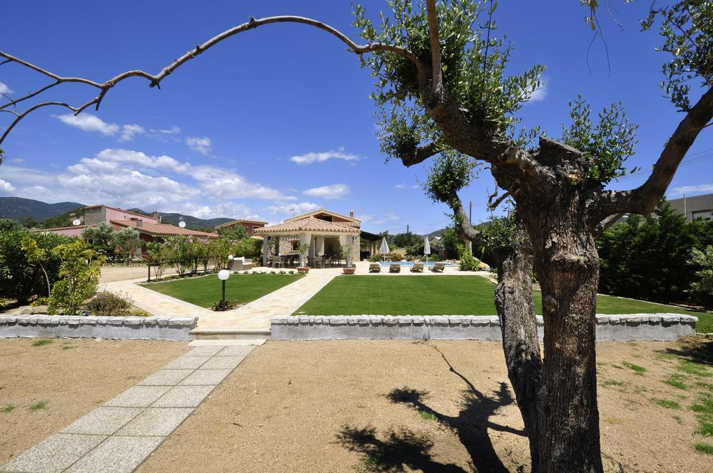 Affittacamere B&B La Villa Dei Graniti Villasimius Exteriör bild
