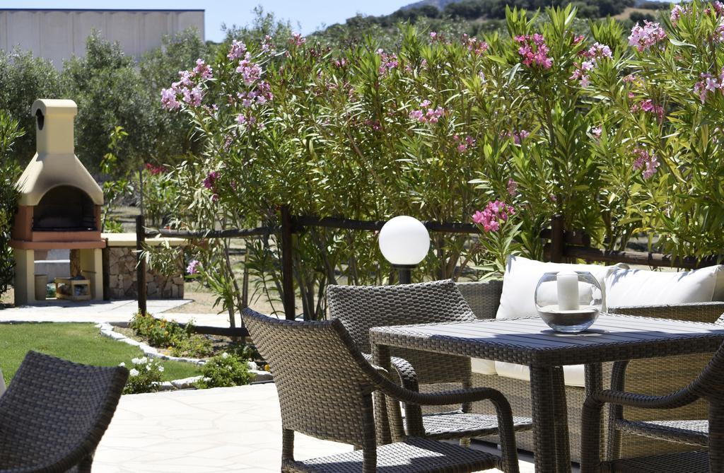Affittacamere B&B La Villa Dei Graniti Villasimius Exteriör bild