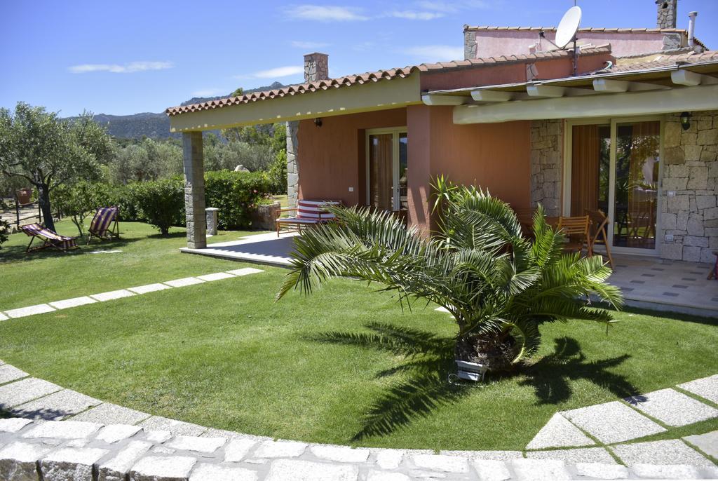 Affittacamere B&B La Villa Dei Graniti Villasimius Exteriör bild