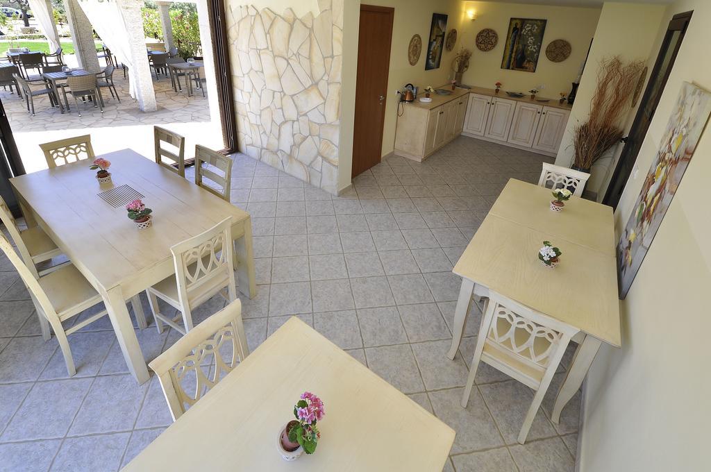 Affittacamere B&B La Villa Dei Graniti Villasimius Exteriör bild